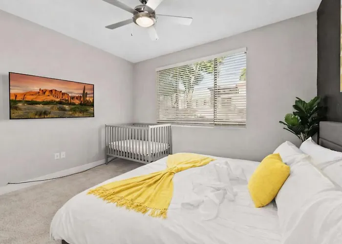 Appartement Desert Serenity Retreat Pools Patio Pet-friendly Escape